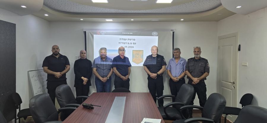 الإتفاق على مواصلة التعاون بين مجلس دبورية والإطفاء والإنقاذ.